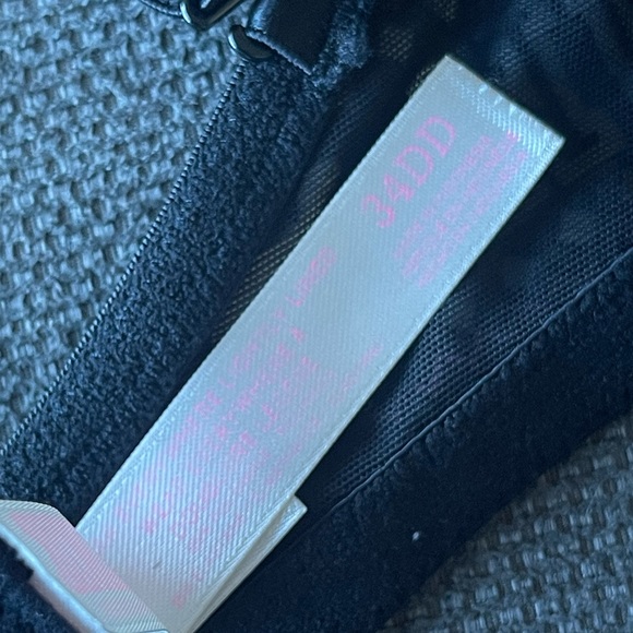 Victorias secret 34 DD lightly lined bra $15 - Picture 5 of 5